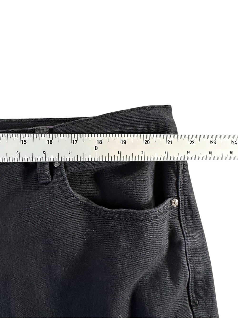 Gloria Vanderbilt Black High-Rise Straight Jeans 22W - Picture 11 of 14